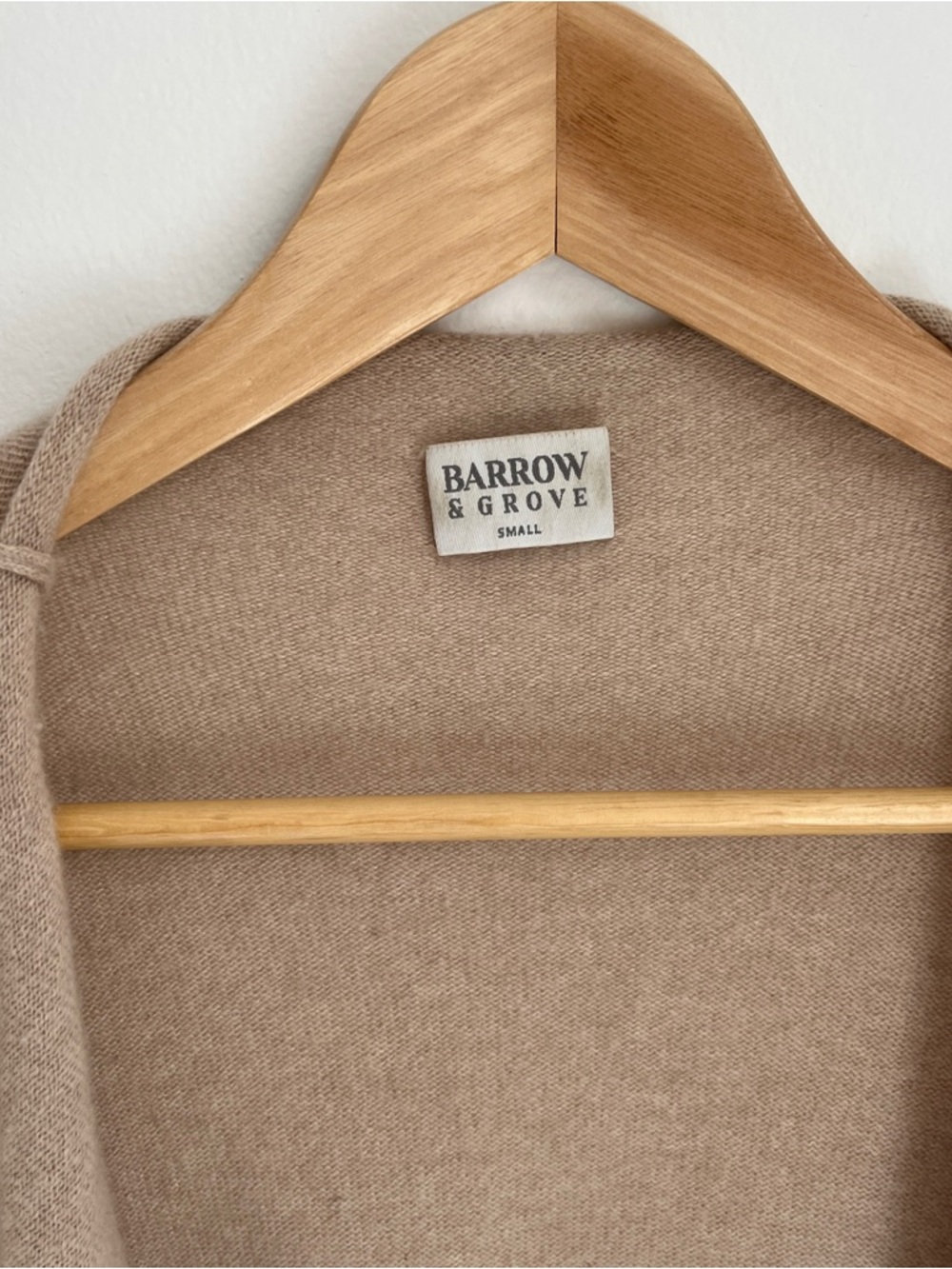 100% Cashmere Cardigan long sleeve light tan beige like new open front small - Picture 2 of 5